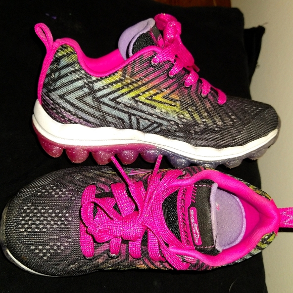 BEYOND Comfy Lit'l Girls Skechers 10.5t! - Picture 5 of 10